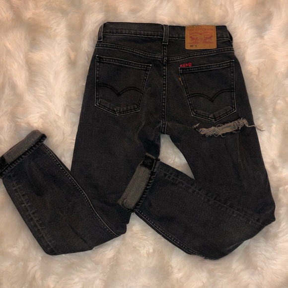 Levi’s Mid-Rise boyfriend jeans - Picture 2 of 3